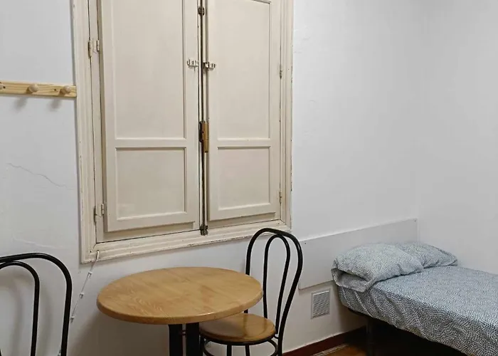 2- La Habitacion Del Piso Centro Проживание в семье