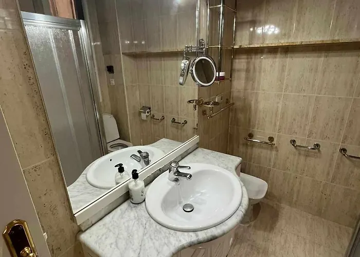 2- La Habitacion Del Piso Centro Проживание в семье