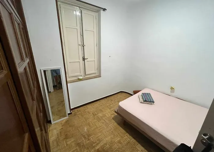 2- La Habitacion Del Piso Centro Проживание в семье